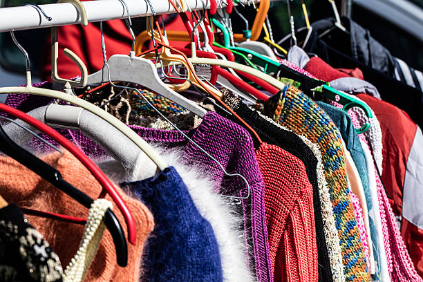 Lezen minimum Tentakel De voor- en nadelen van kleren kopen bij een online outlet - Mechanique